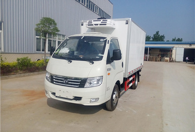 6噸冷凍車(chē)與帶臥鋪冷鏈車(chē)市場(chǎng)價(jià)格解析及環(huán)保趨勢(shì)