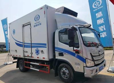 星通汽車(chē)全新冷藏車(chē)亮相華中物流展，引領(lǐng)冷鏈物流新變革